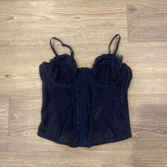 navy, worn once - Picture 3 of 4